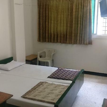 Solanki Guest House Colhapur Exterior foto