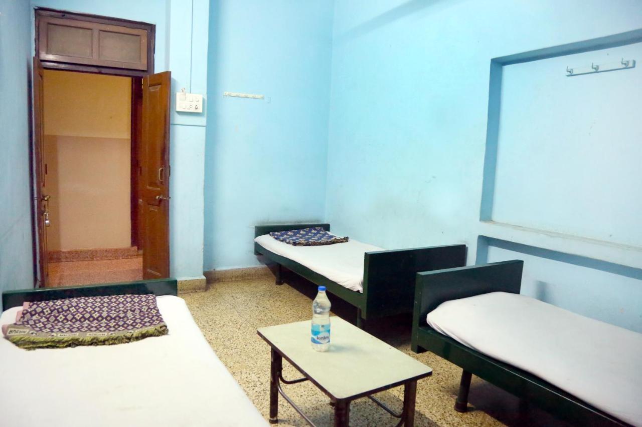 Solanki Guest House Colhapur Exterior foto